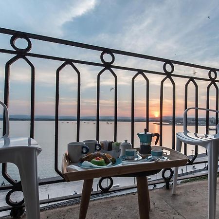 Duomo Seaside Deluxe Apartment By Ortigia Apartments Syracuse Buitenkant foto