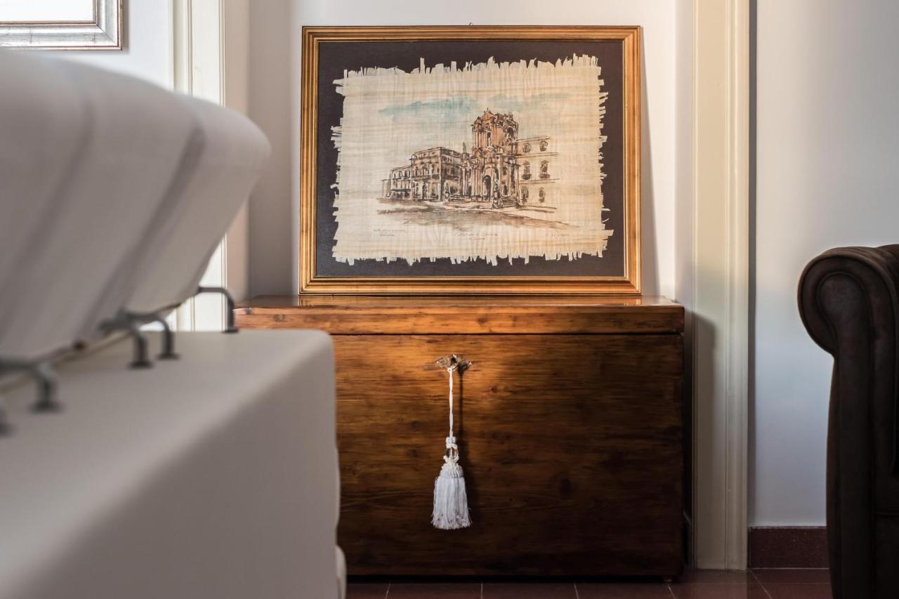 Duomo Seaside Deluxe Apartment By Ortigia Apartments Syracuse Buitenkant foto